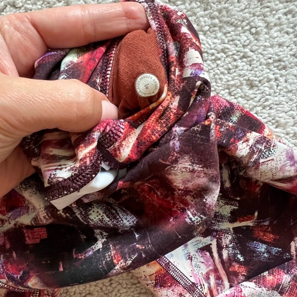 🍋 Lululemon Leggings! - Picture 4 of 4